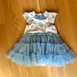 Adorable tiered dress EUC